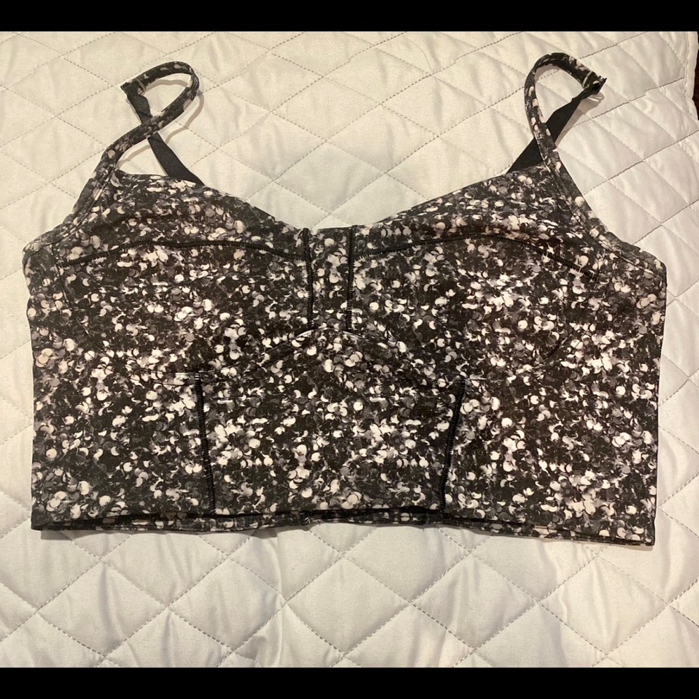 Lulu lemon sports bra